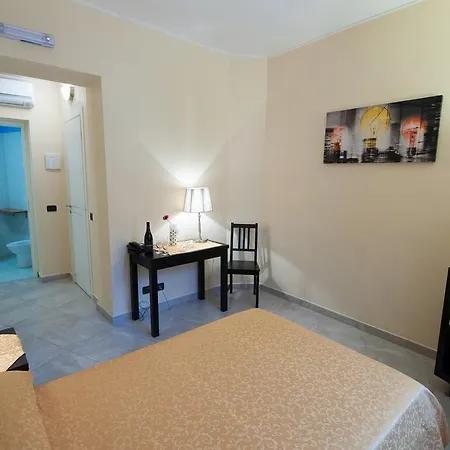 Couette-café Lepanto 4*